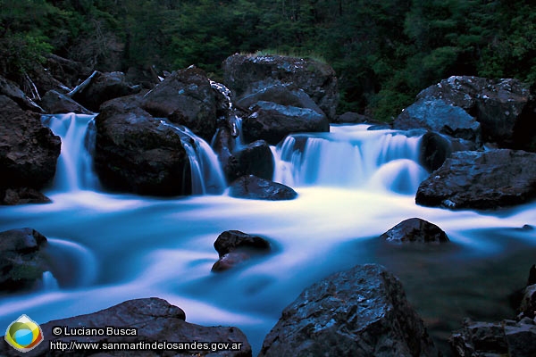 Foto Arroyo de montaña (Luciano Busca)