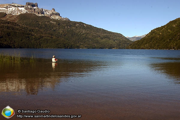 Foto Pesca en el lago Falkner (Santiago Gaudio)