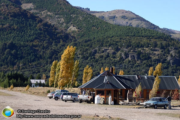 Foto Parador en lago Meliquina (Santiago Gaudio)